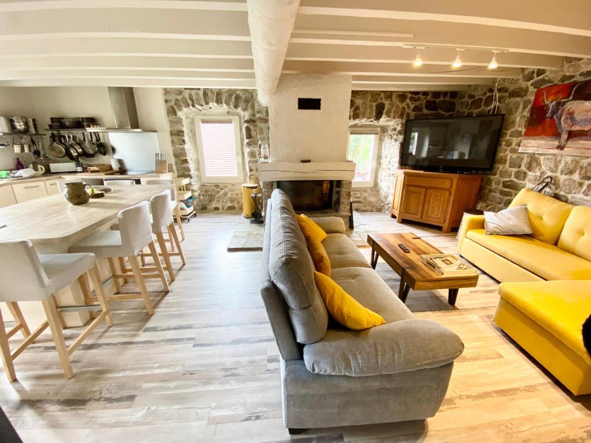 Gite De Groupe 160M2, 15P, Salle De Reception, Jardin, Terrasse Mazan-l'Abbaye Bagian luar foto
