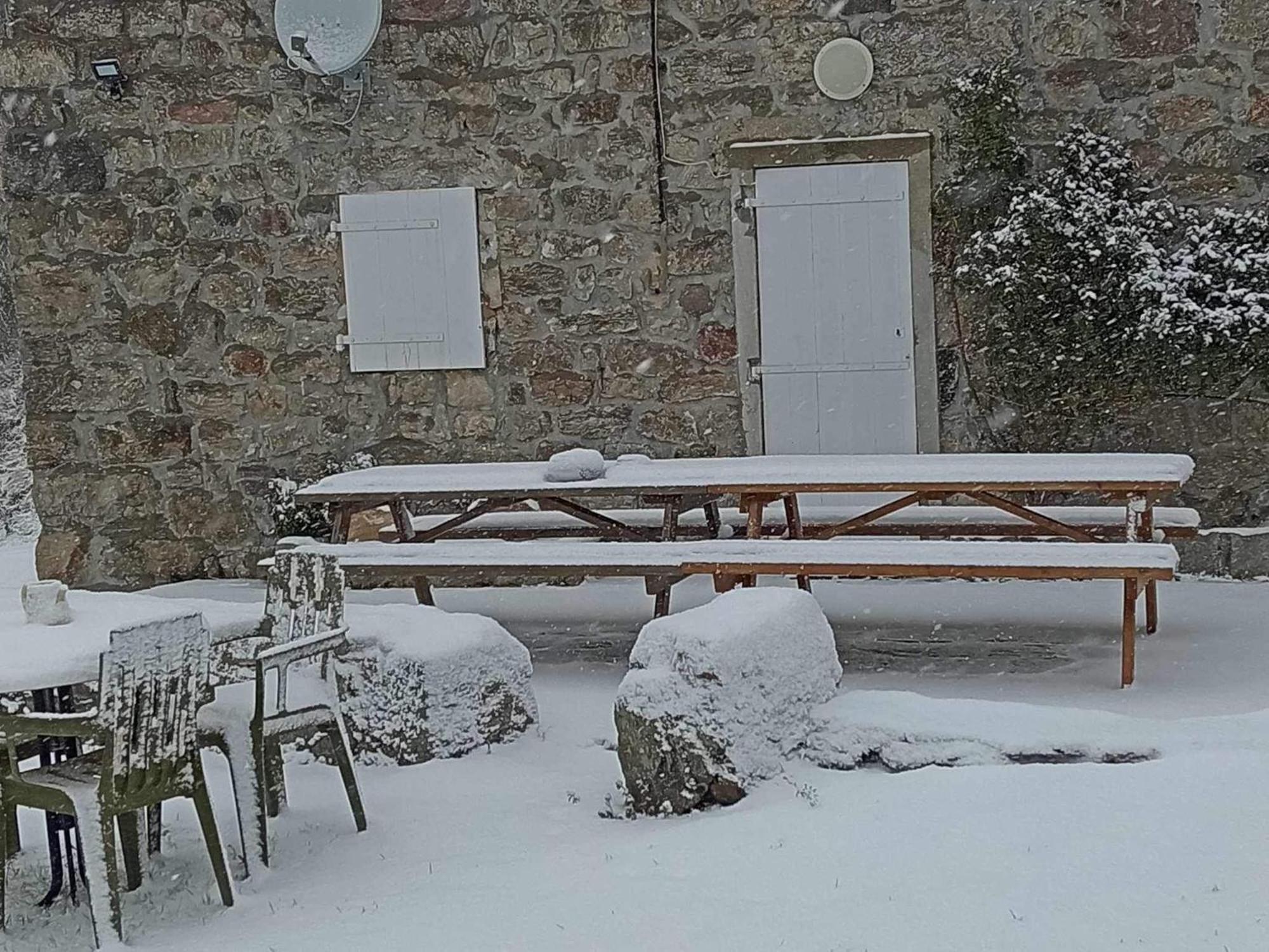 Gite De Groupe 160M2, 15P, Salle De Reception, Jardin, Terrasse Mazan-l'Abbaye Bagian luar foto